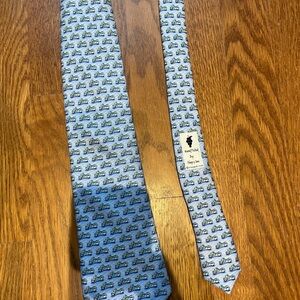Vineyard Vines tie